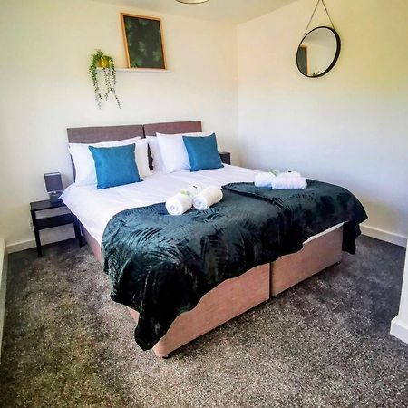 No 7 - Bright, Spacious 3 Bed Home With Parking & Wifi Хайтън Екстериор снимка