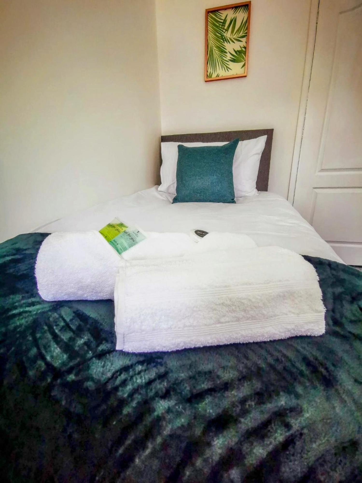 No 7 - Bright, Spacious 3 Bed Home With Parking & Wifi Хайтън Екстериор снимка