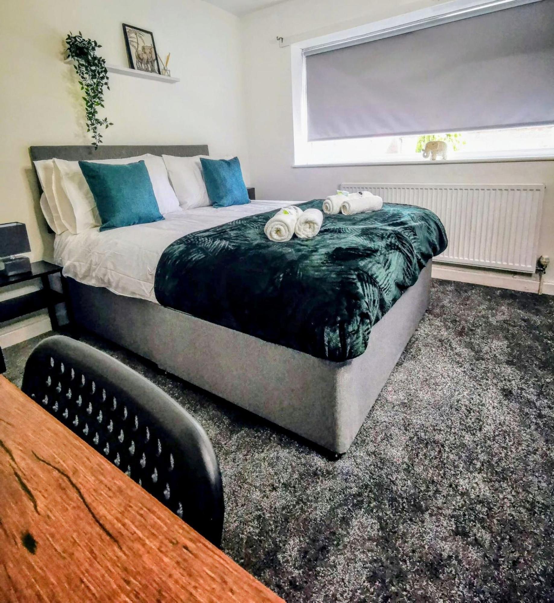 No 7 - Bright, Spacious 3 Bed Home With Parking & Wifi Хайтън Екстериор снимка